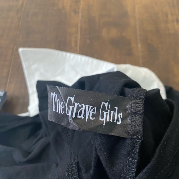 Goth Dolls Kill Return to Coffin T shirt - Picture 6 of 6